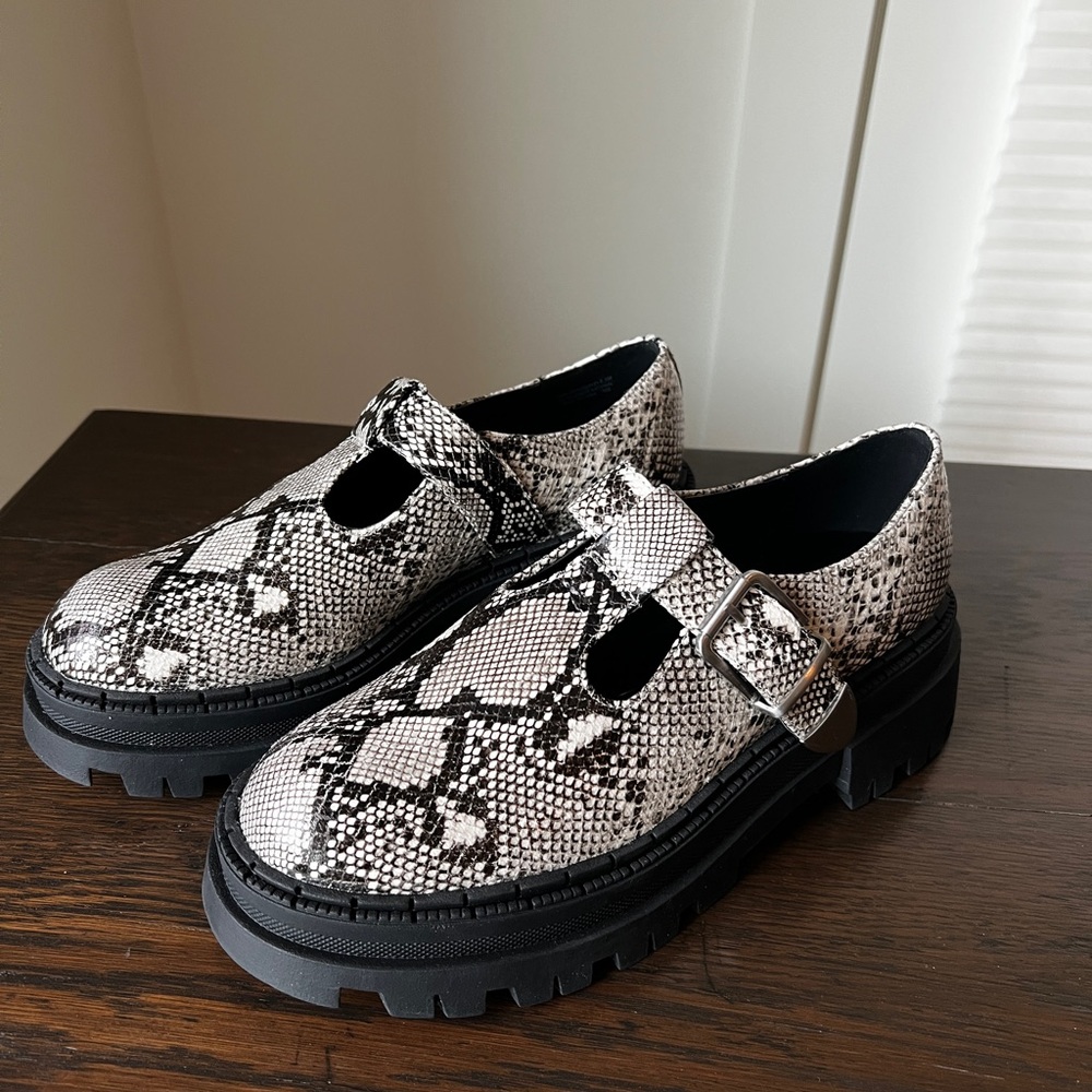 Steve Madden Kamlee Lug Sole Mary Jane. Size 8.5. Never Worn - Picture 8 of 9